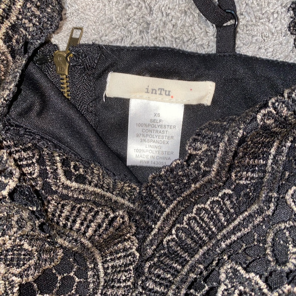 BLACK AND GOLD LACE CROP TOP🖤✨ - Picture 3 of 3
